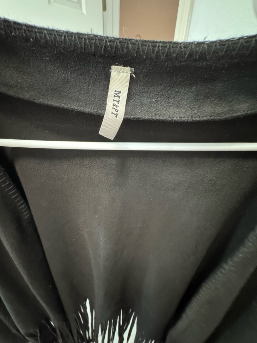 MYEPT Black Graphic Pullover velvet with fringe